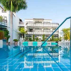 vanila-garden-hotel.tenerifehoteles.net/