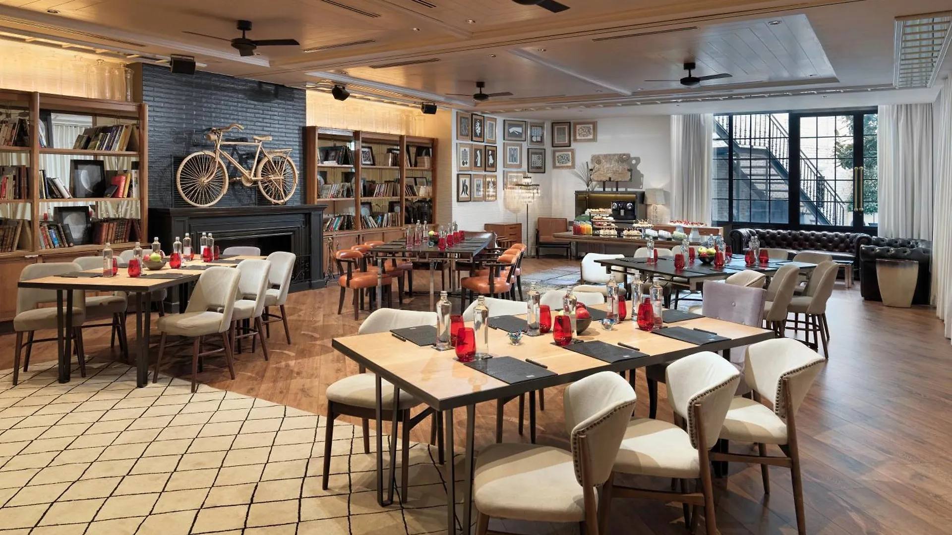Hotel H10 Metropolitan 4* Sup Barcelona 4*,  Hiszpania